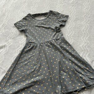My Destiny Chic Girls Gray Dress with Gold Polka Dots Size 5/6